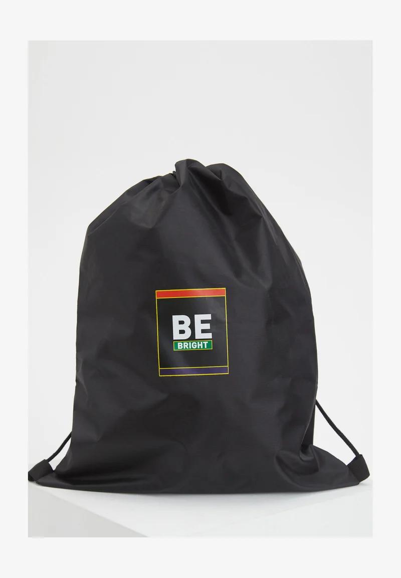 Drawstring sports bag